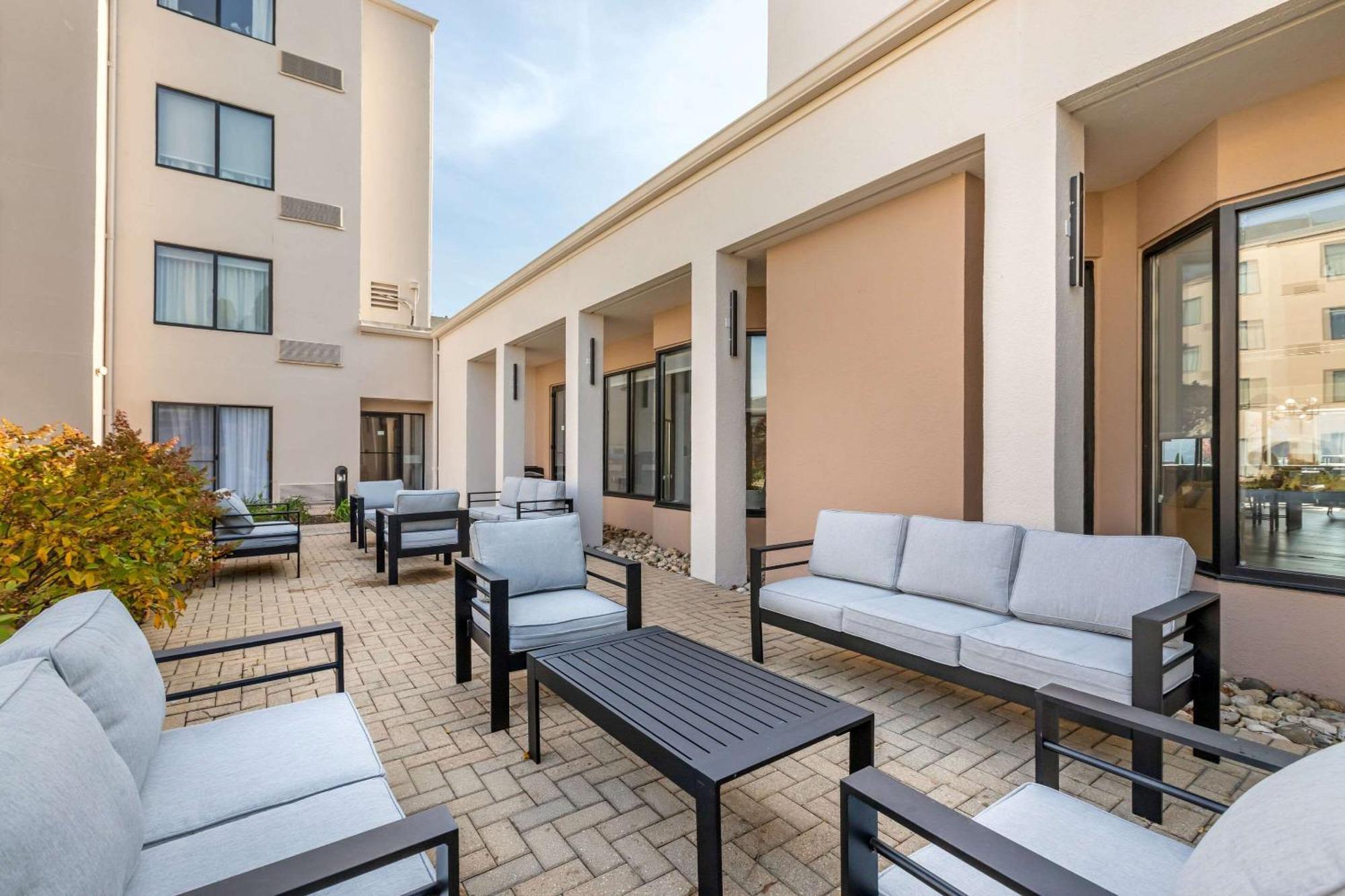 Comfort Inn & Suites Arlington Heights - Buffalo Grove Extérieur photo
