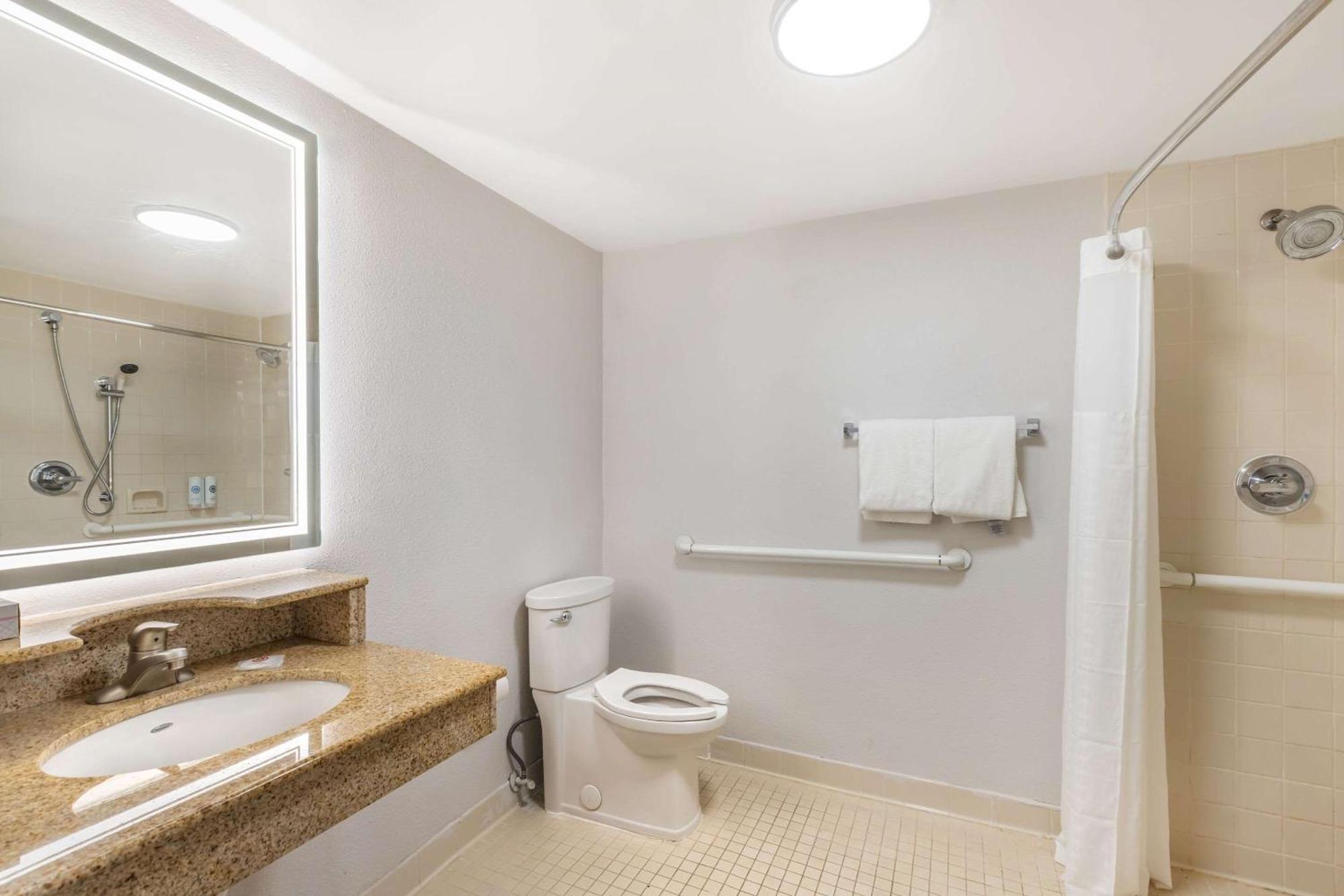 Comfort Inn & Suites Arlington Heights - Buffalo Grove Extérieur photo